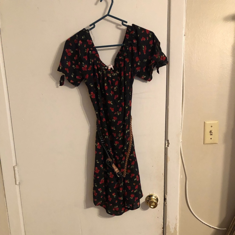 Stella tweed brand, size M, red roses, black dress with brown braided belt.